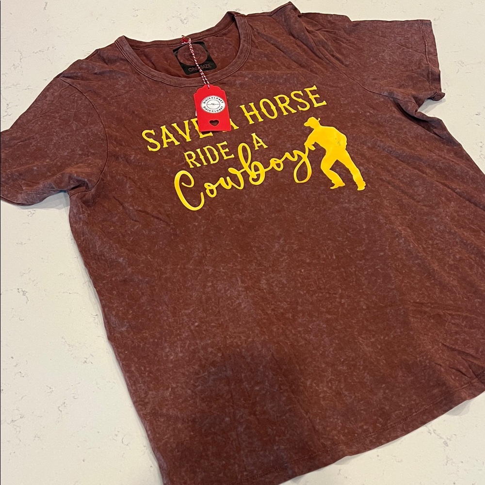 Contry maroon Graphic T-Shirt with Yellow Print